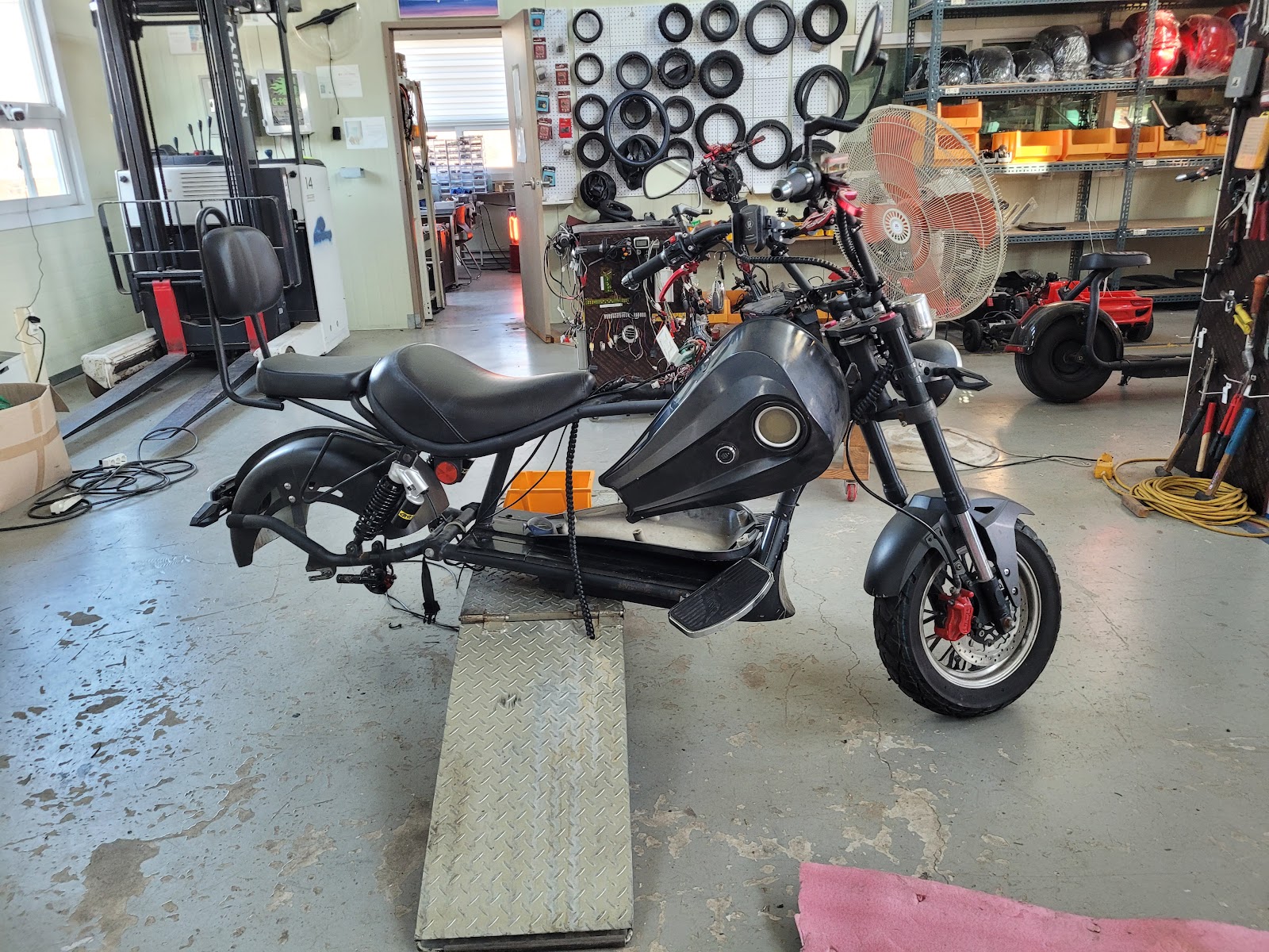 평택시 칠원동 이니그마 할리스쿠터 타이어 썸네일