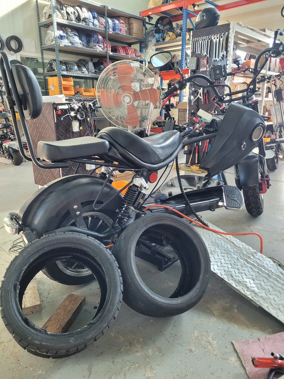 tr_58597aeac0b0df42da3395bdae1dca0f